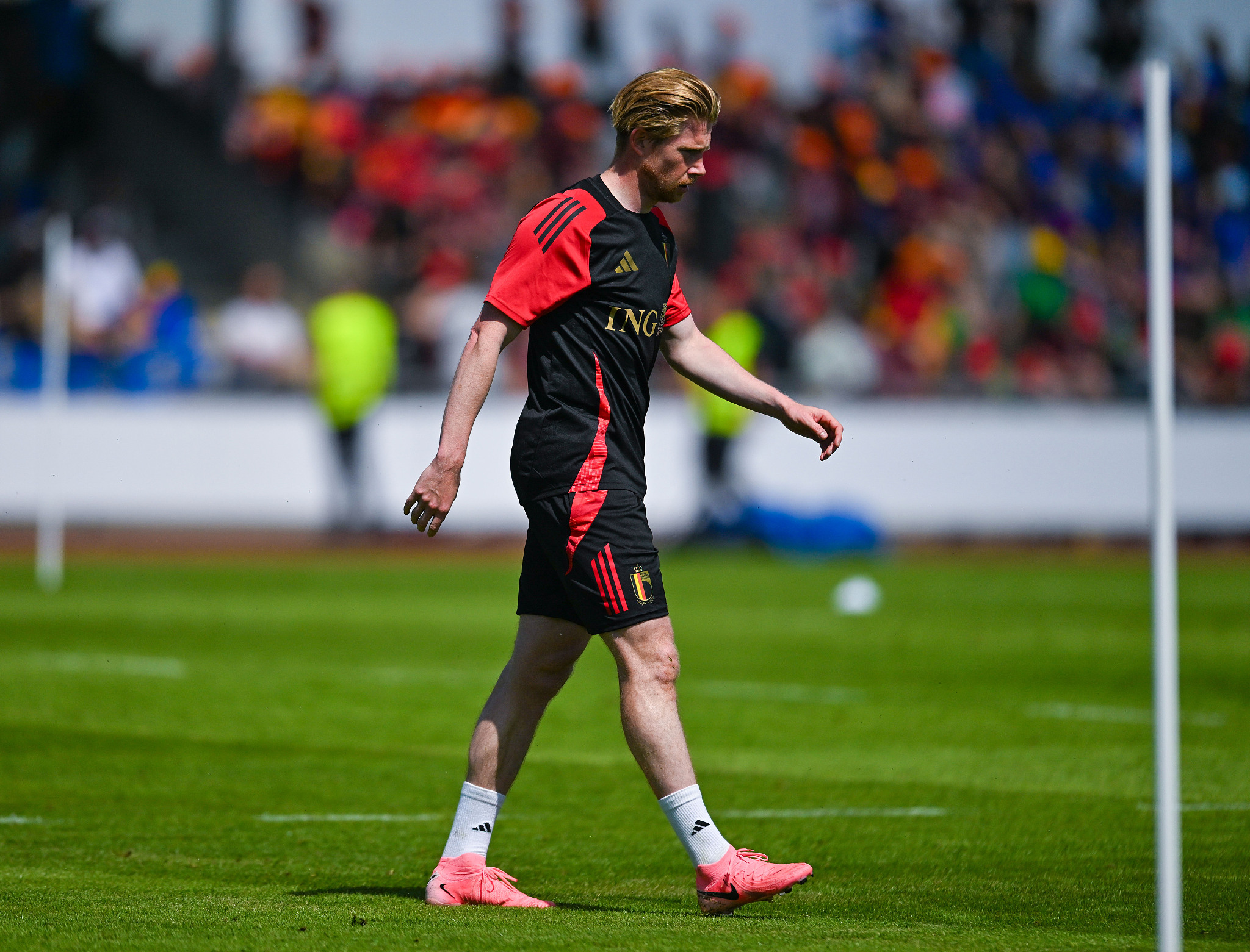 开云体育中国-欧洲球队球员积极参与公益活动的简单介绍