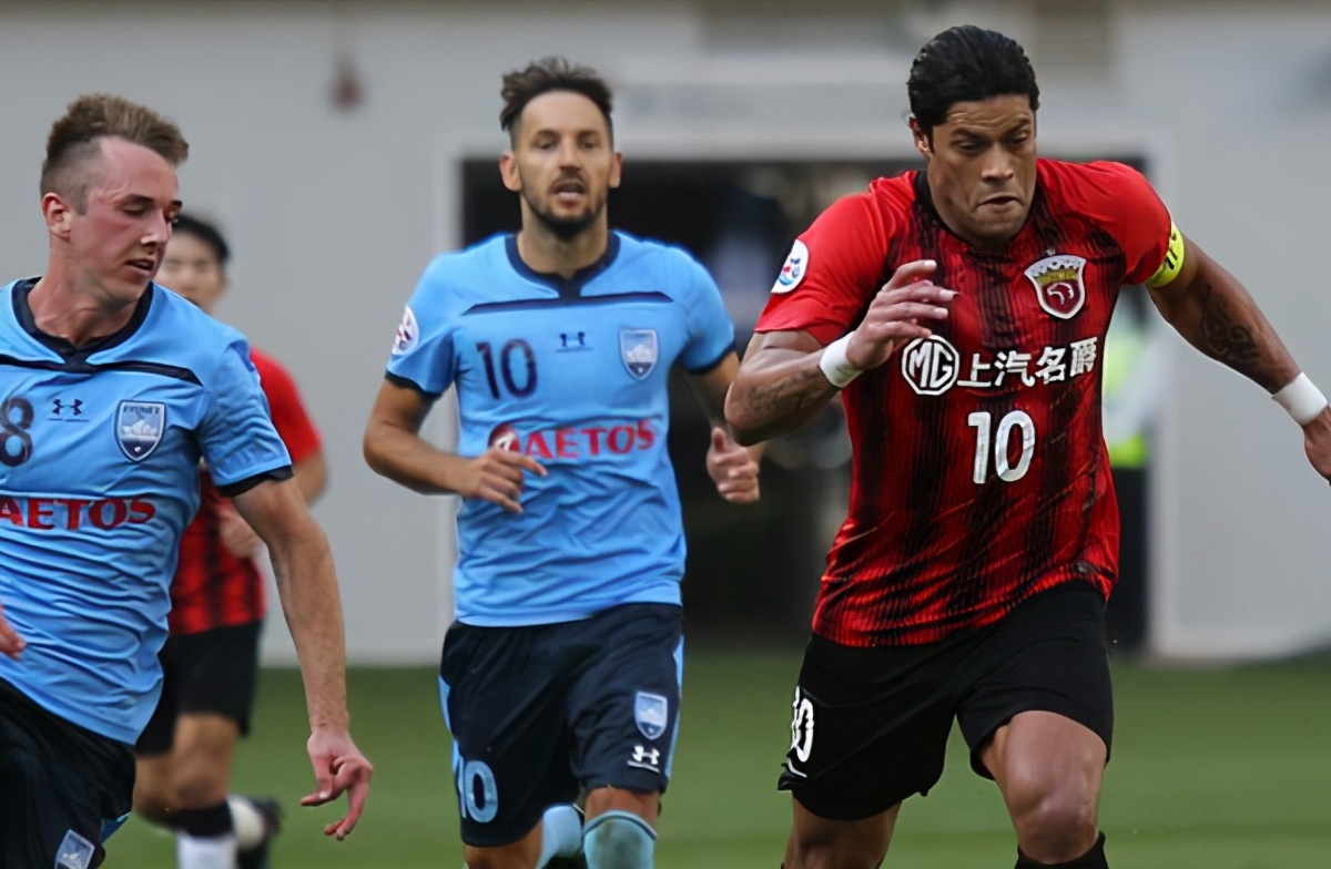 上港主场完胜全北现代，轻松晋级下一轮的简单介绍