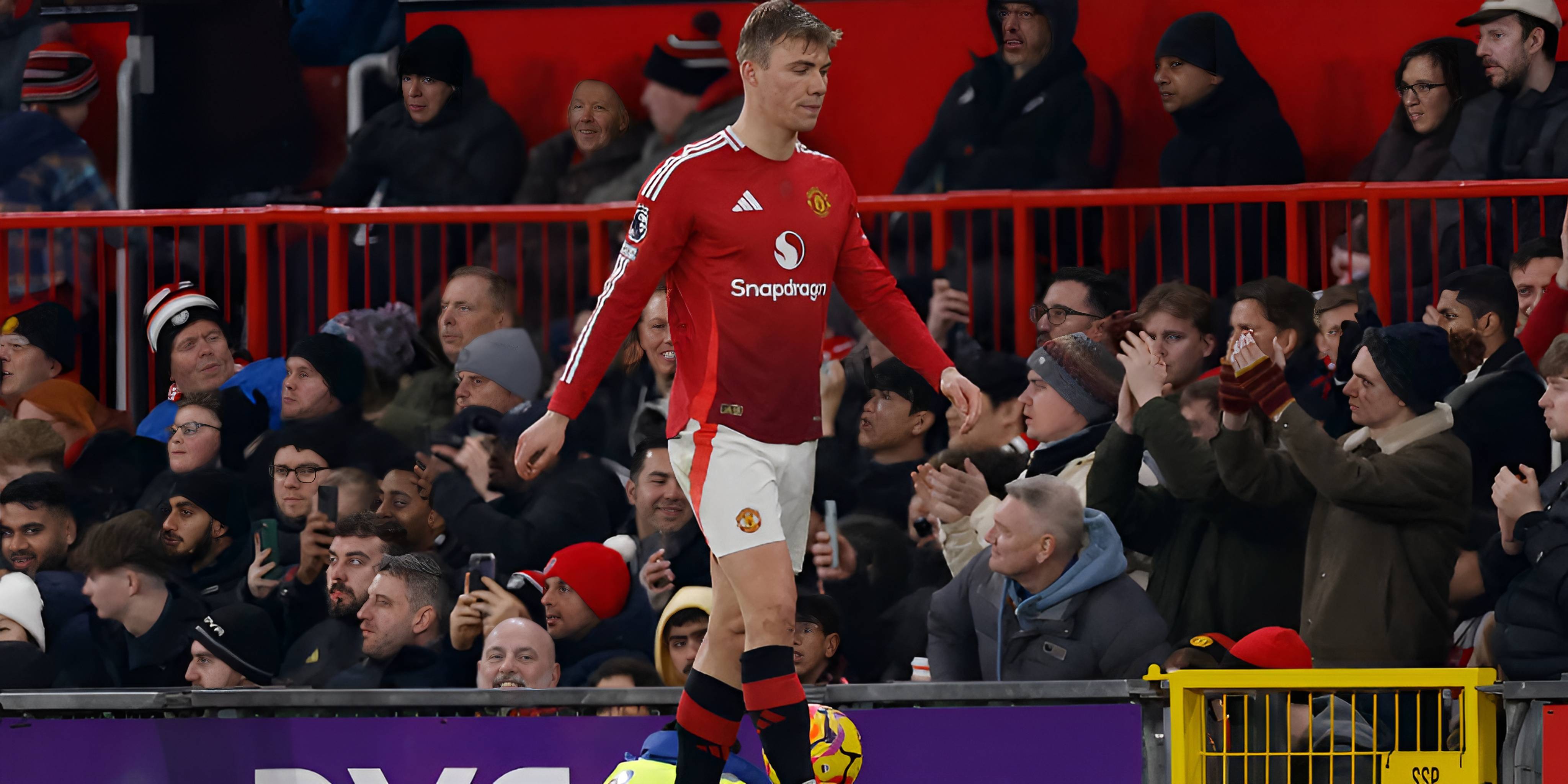 曼联主场告捷，挡住晋级对手进攻