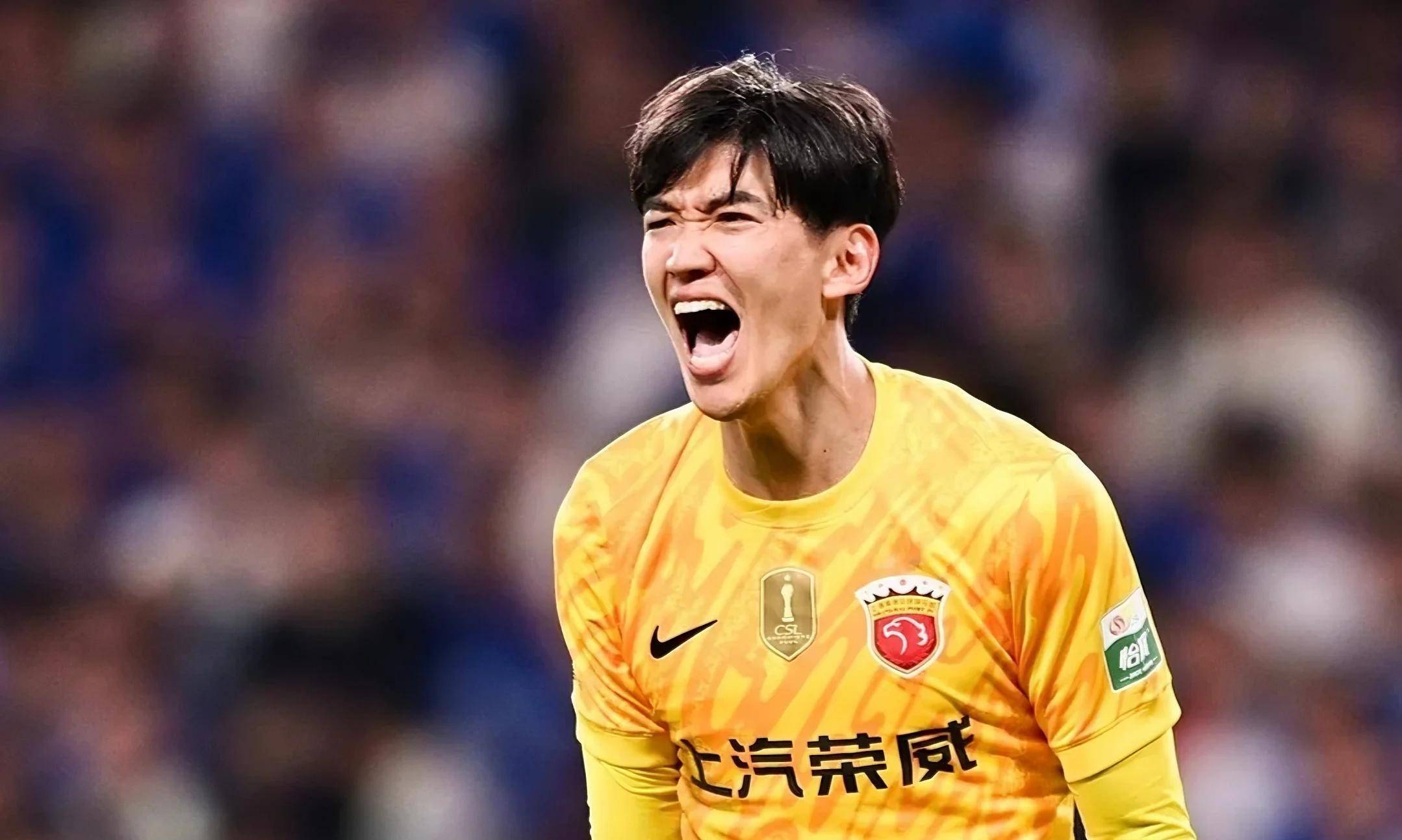 沈阳东进客场击败上海申花,豪取联赛第六胜 沈阳东进客场击败上海申花,豪取联赛第六胜