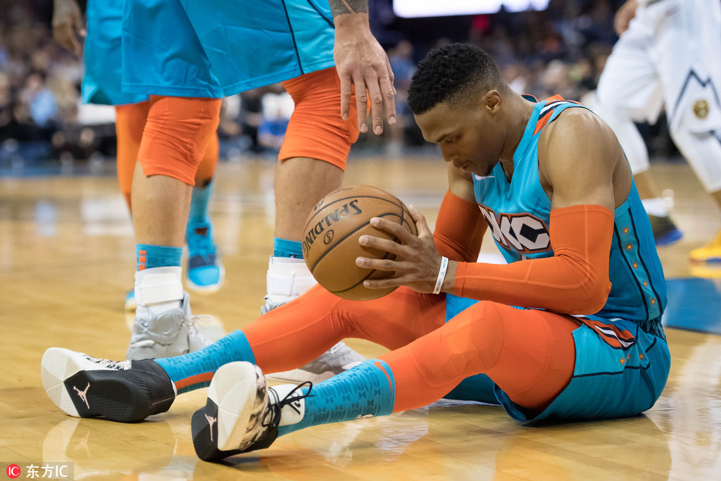 包含鹈鹕险胜雷霆，高诗岩状态火热的词条