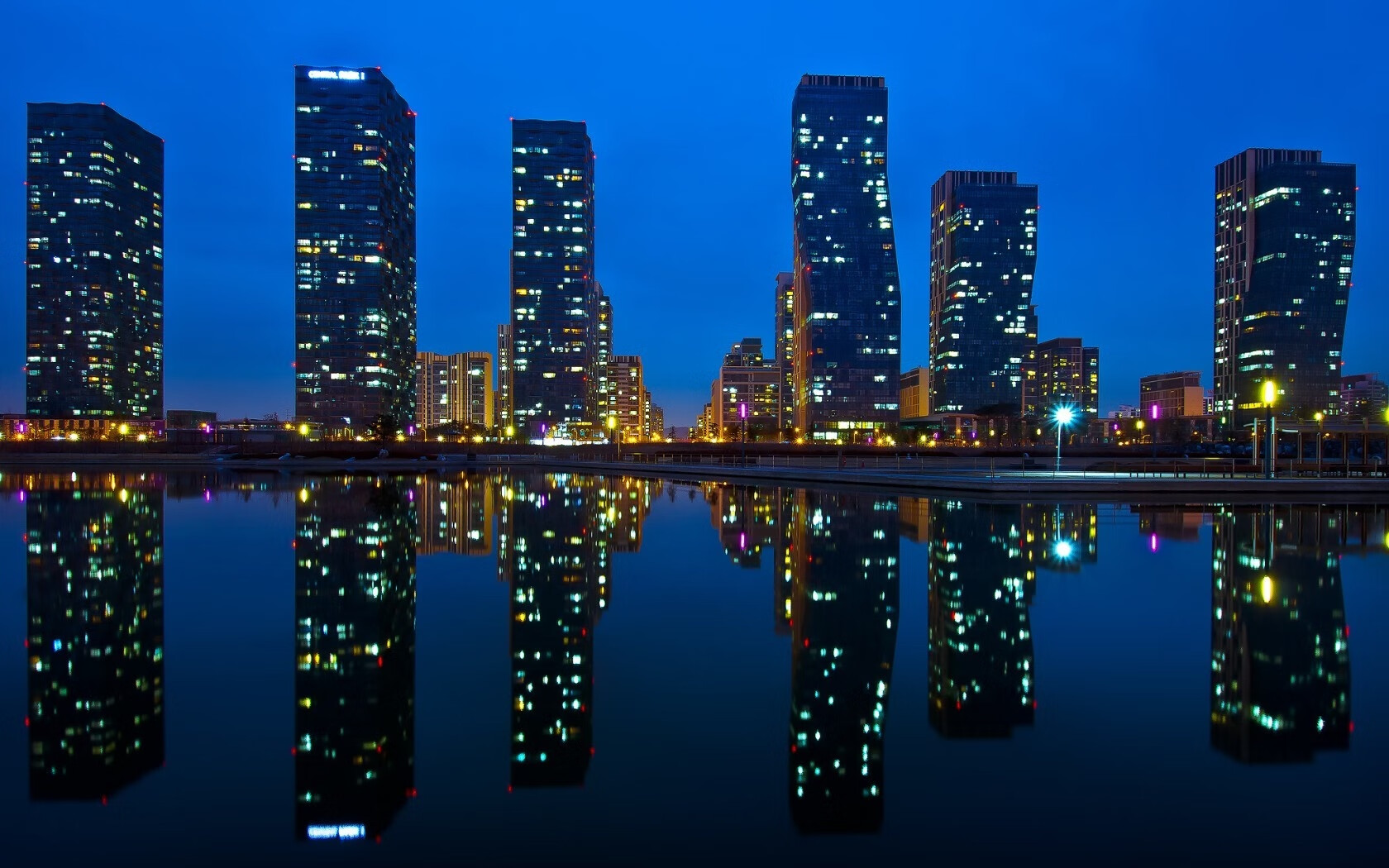 开云体育APP下载-青春风暴难撼战术铁壁，杰伦格林惊艳之夜映衬湖人无解压制