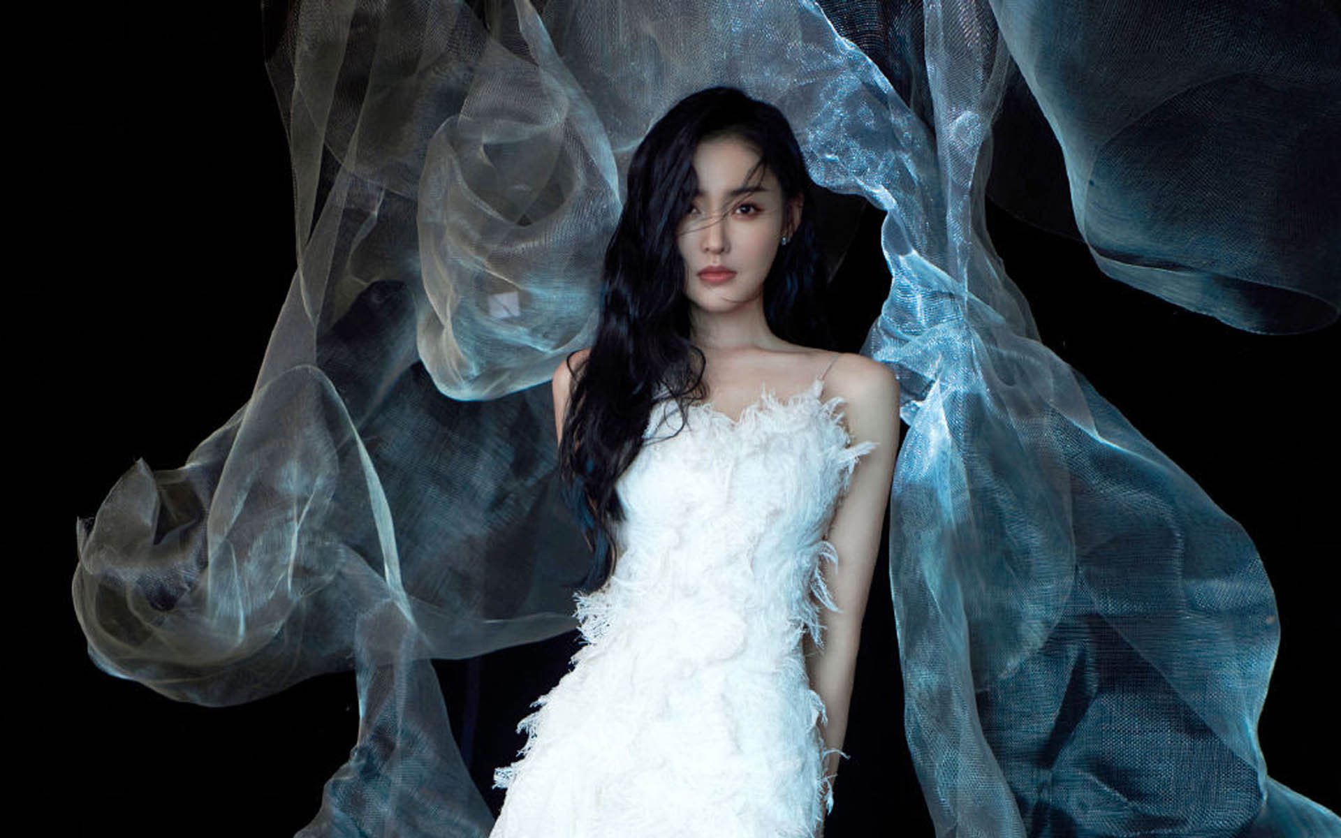 开云下载-当罗马军团穿越绿茵场，阿圭罗如何在龟甲阵下加冕全场最佳