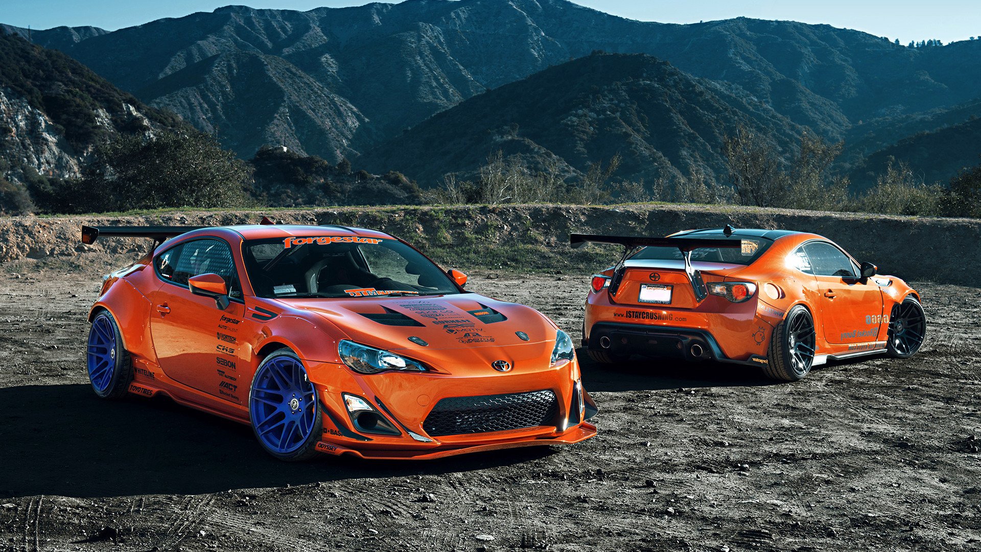 森林之狼与银黑荆棘，当福克斯的利爪撕破马刺的防御图腾